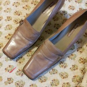 Enzo Angiolini Tan Camel leather heels